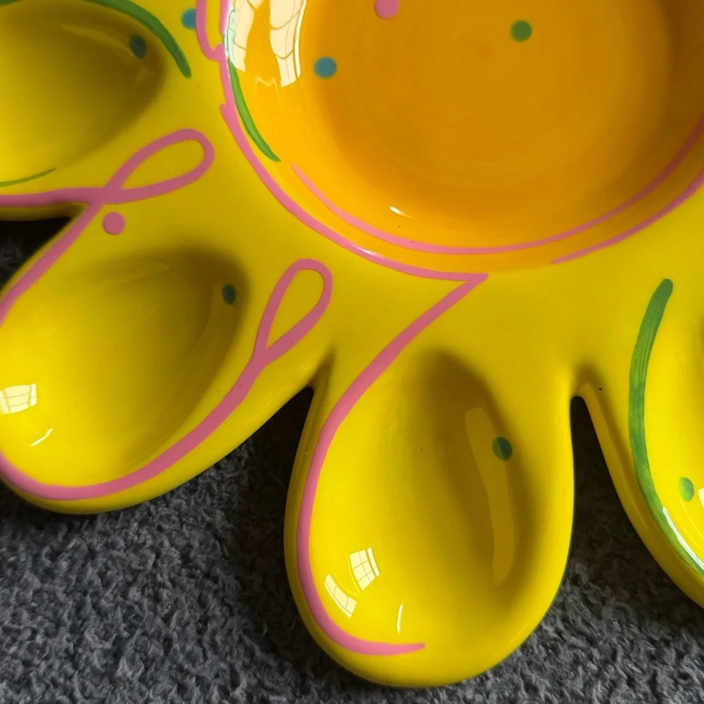 Department 56 Easter / Spring deviled egg tray in yellow and green/blue/pink